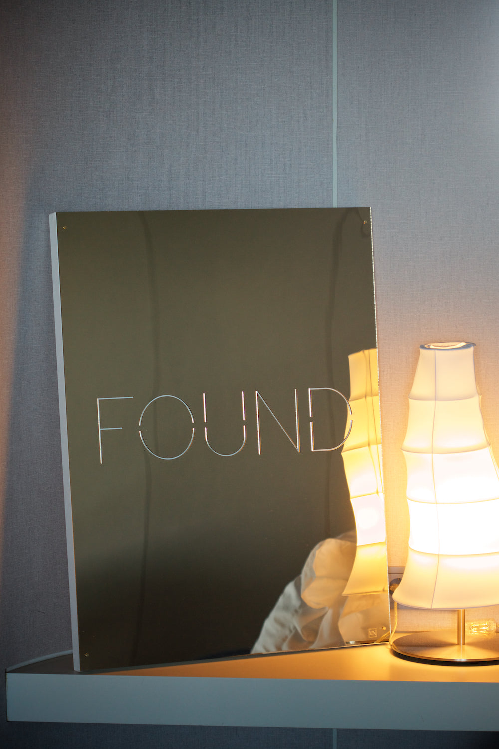 Found / Acrílico